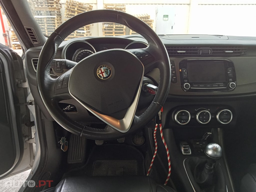 Alfa Romeo Giulietta 1.6JTDM2 EXCLUSIVE