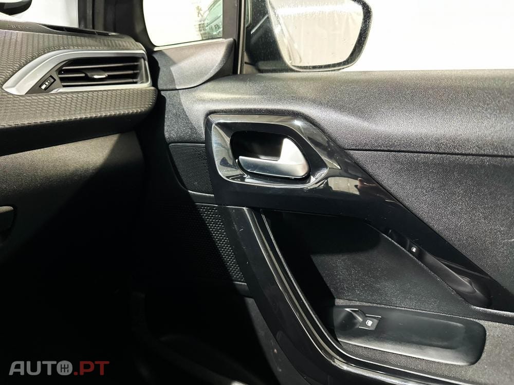 Peugeot 208 1.2 PureTech Allure