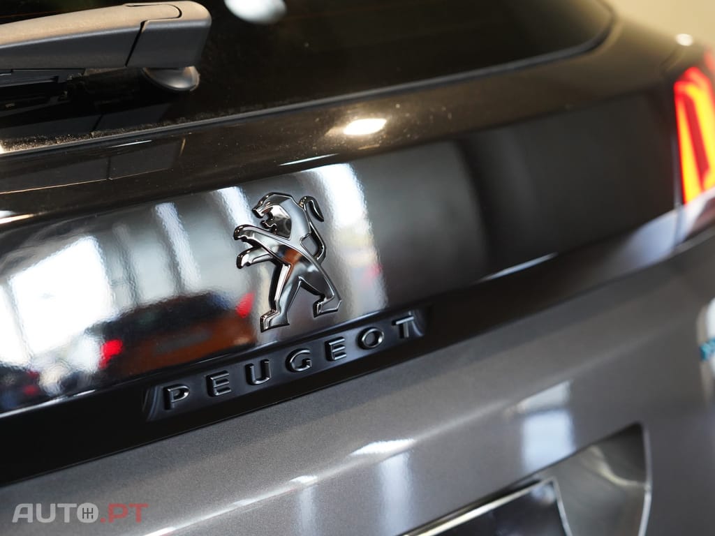 Peugeot 3008 1.6 Hybrid GT Line e-EAT8