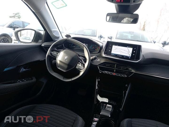 Peugeot E-208 50 kWh Style