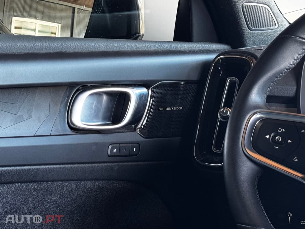 Volvo XC40 1.5 T5 PHEV Plus Dark