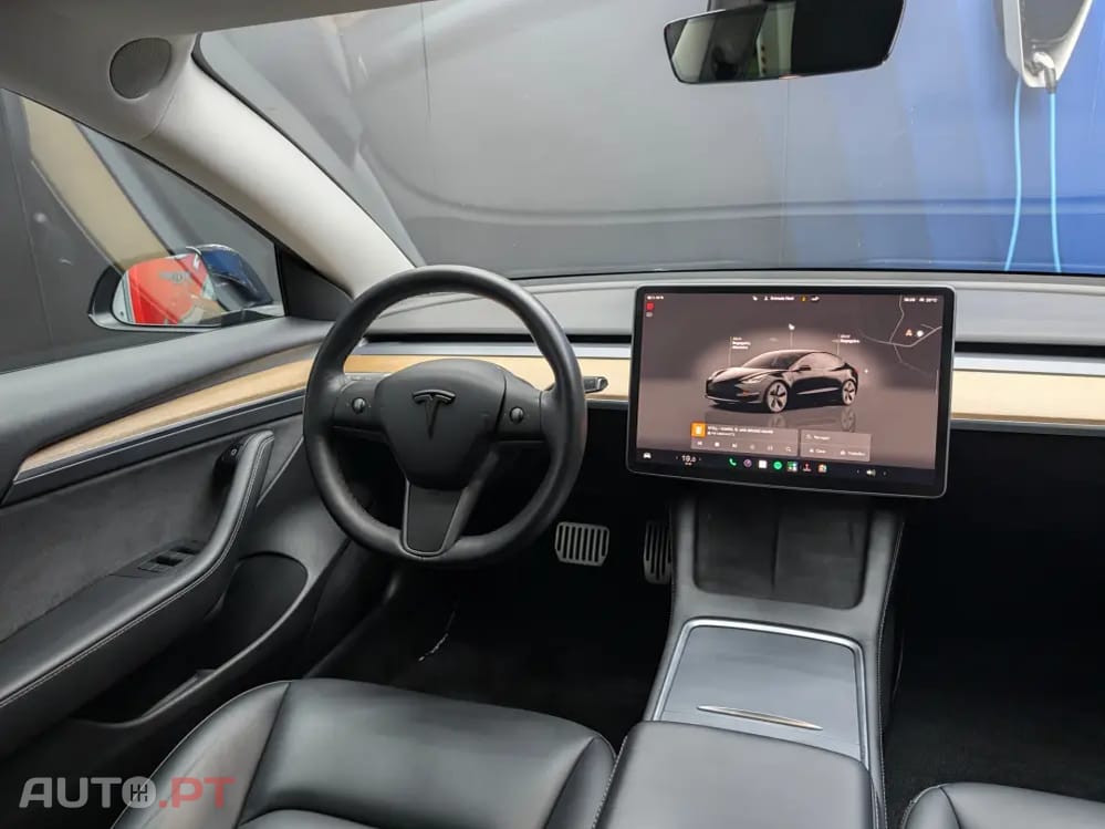 Tesla Model 3 Tração Traseira