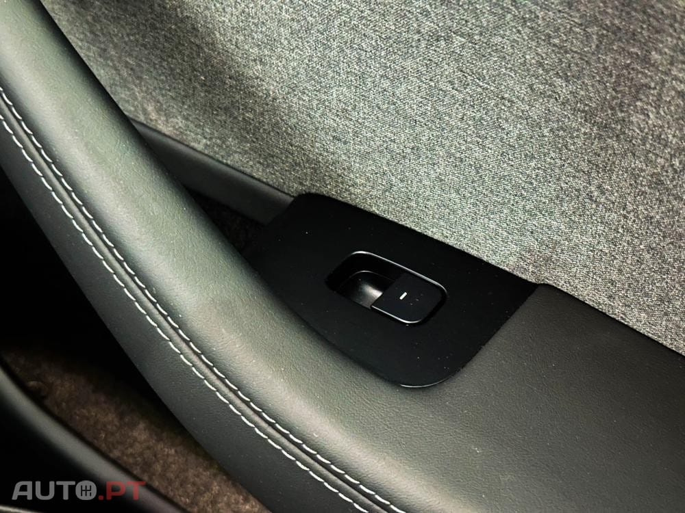 Tesla Model 3 Standard Range Plus RWD