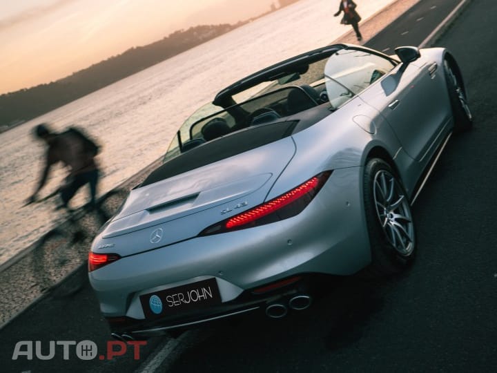 Mercedes-Benz SL 43 AMG Standard