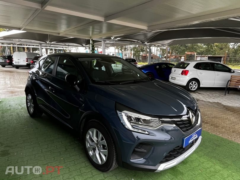 Renault Captur Outro
