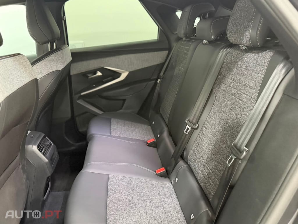 Peugeot 3008 1.2 Hybrid Allure e-DCS6