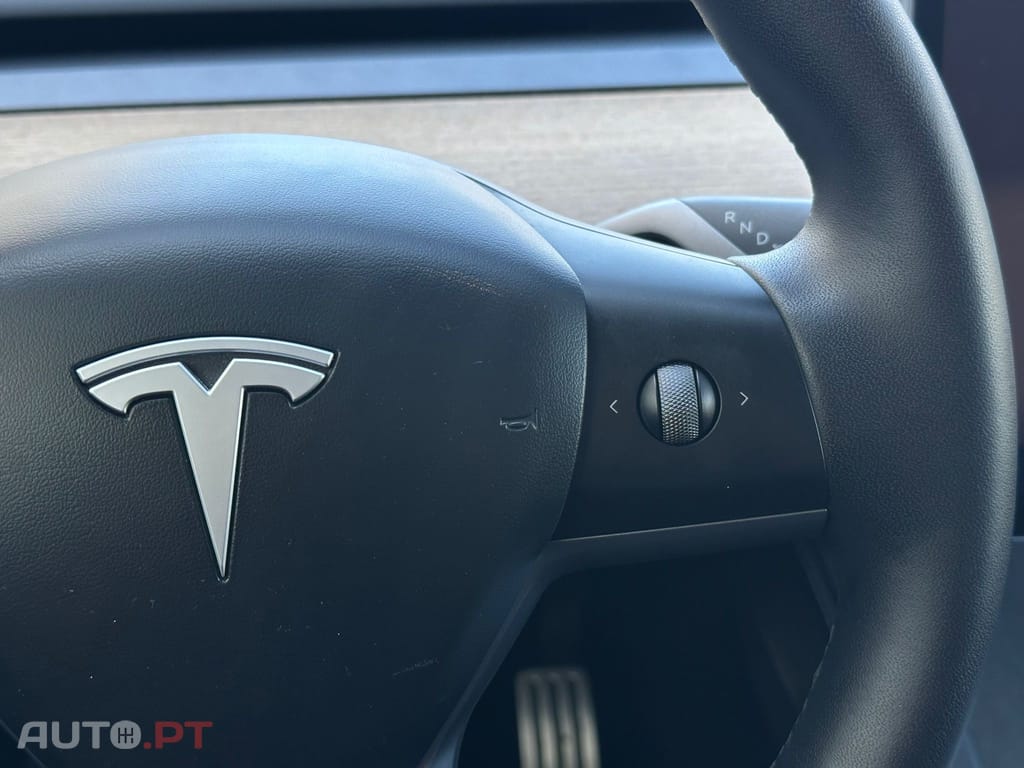 Tesla Model Y Performance Tração Integral