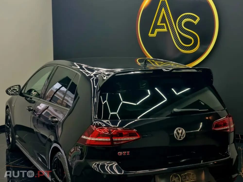 Volkswagen Golf VII GTI PERFORMANCE