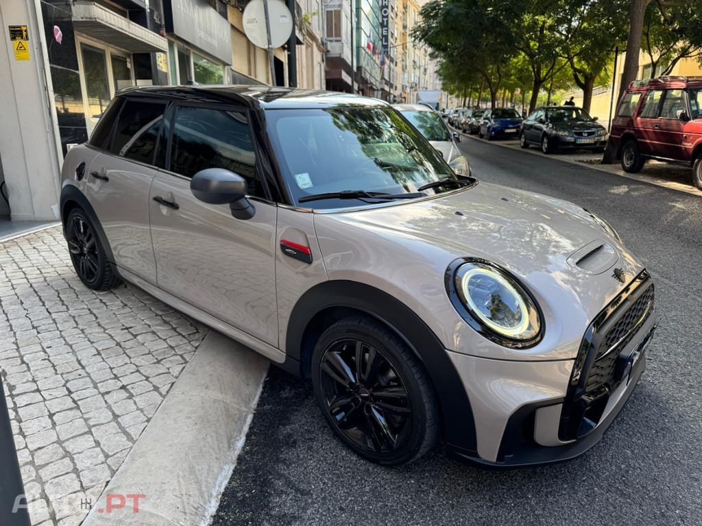 MINI Cooper Cooper S Premium JCW Auto