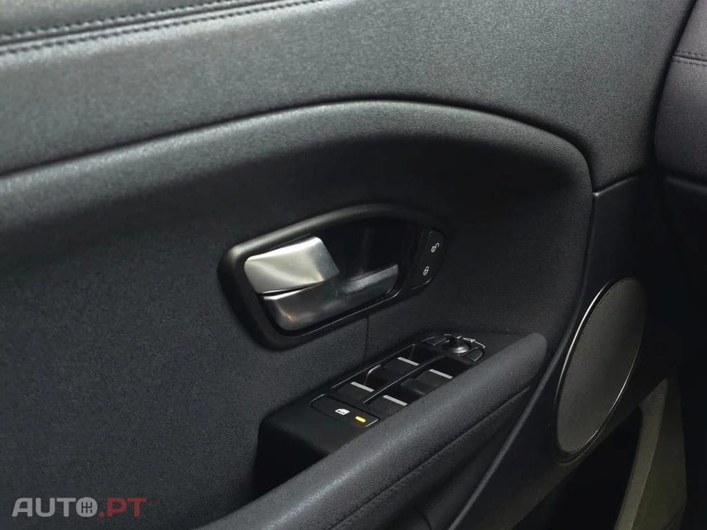 Land Rover Evoque 2.0 eD4 Pure