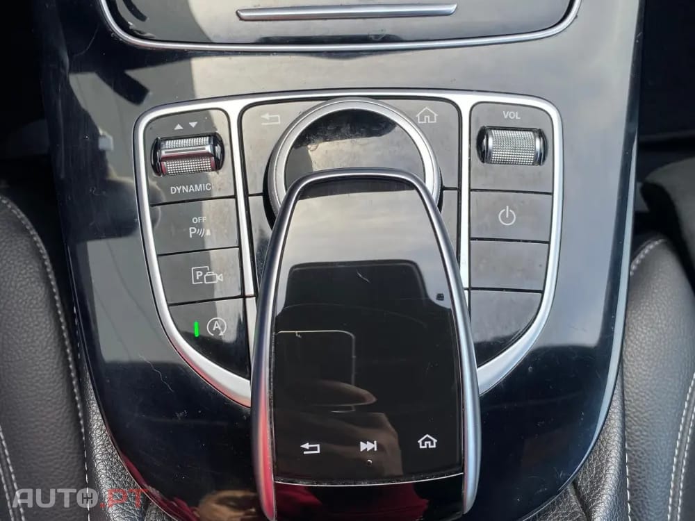 Mercedes-Benz E 220 d AMG Line