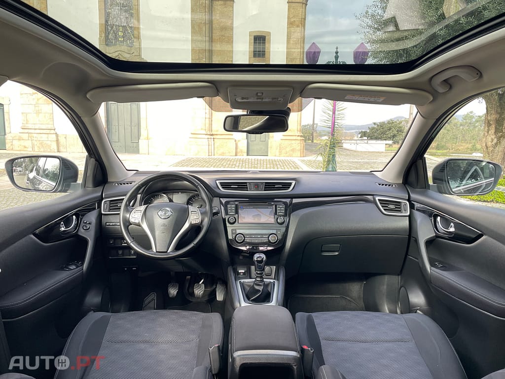 Nissan Qashqai 1.5 dCi N-Connecta 18