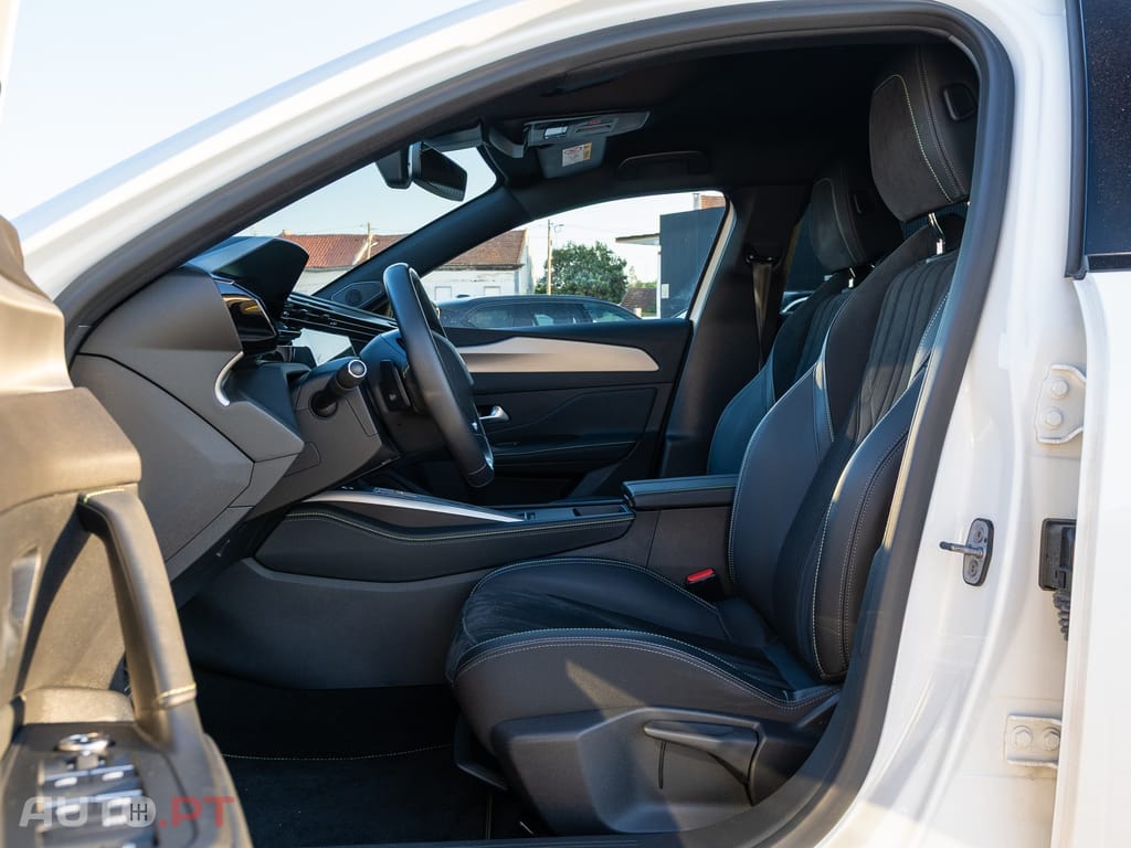 Peugeot 308 1.5 BlueHDi GT EAT8