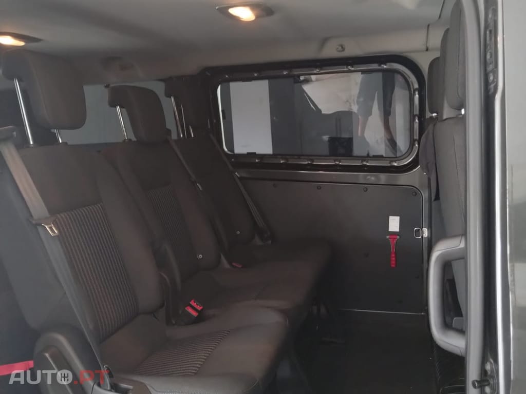 Ford Transit Custom FORD Transit Custom V362 Minibus (F3) 2.0 EcoBlue Diesel 130 cv / 96 kW