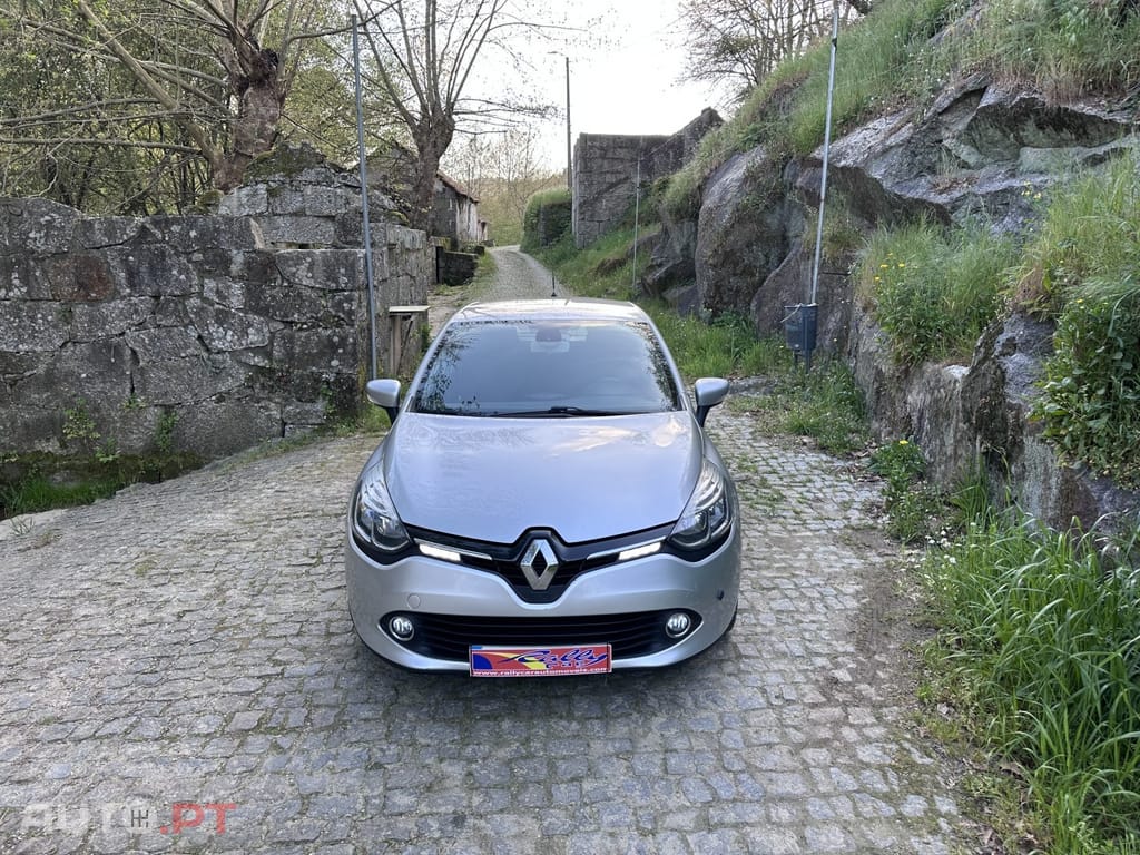 Renault Clio (Energy) TCe 75 Start & Stop LIMITED