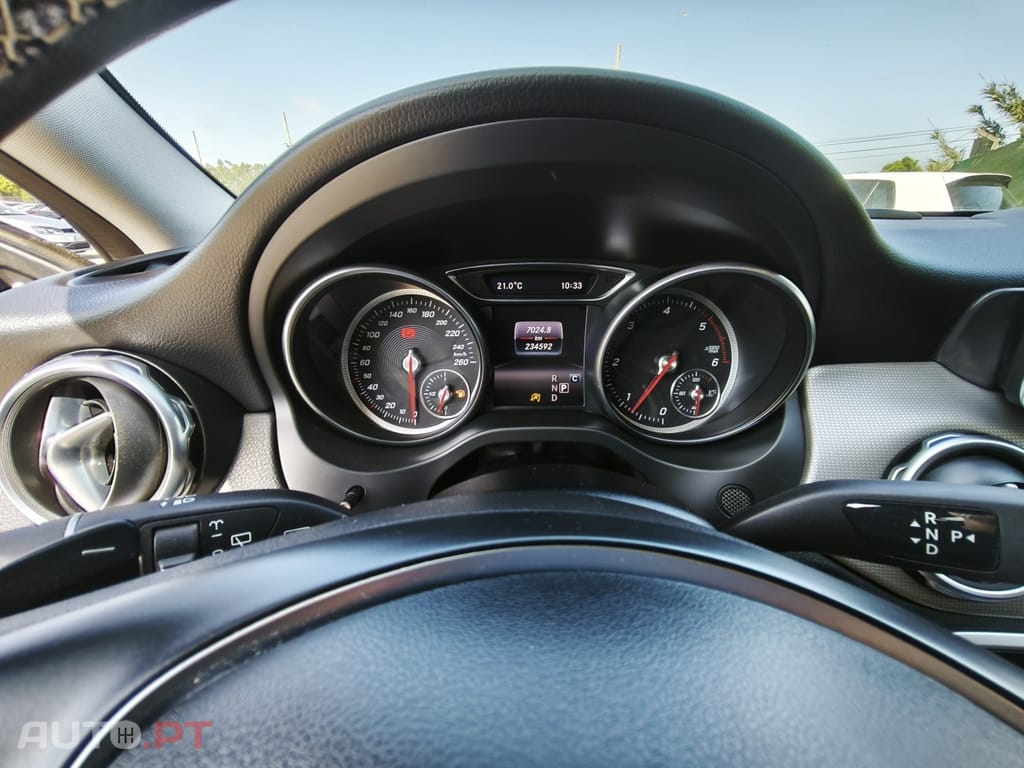 Mercedes-Benz GLA 220 d 4-Matic