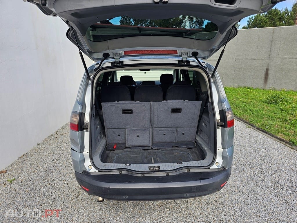 Ford S-Max 1.8 TDCi Titanium 7L
