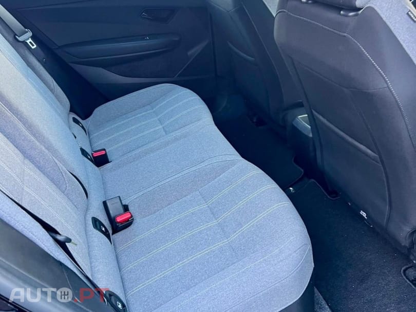 Renault Mégane E-Tech EV60 220hp optimum charge Equilibre