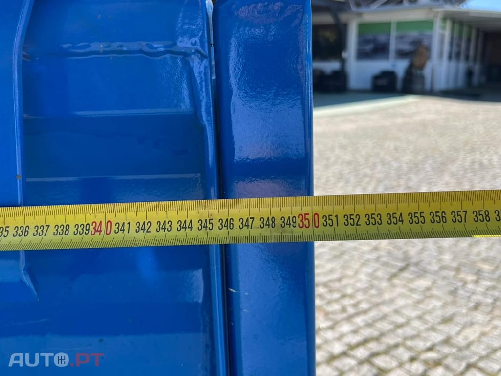 Iveco Daily BASCULA TRILATERAL