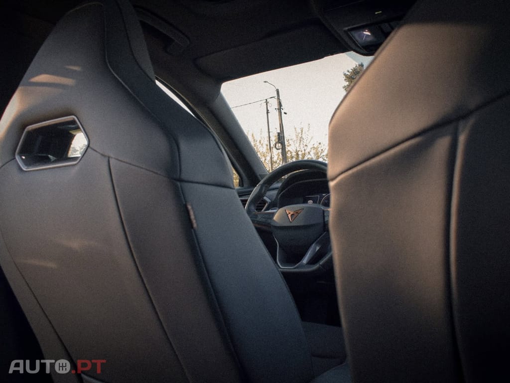 Cupra Formentor 1.4 Hybrid -Teto Panoramico e de abrir