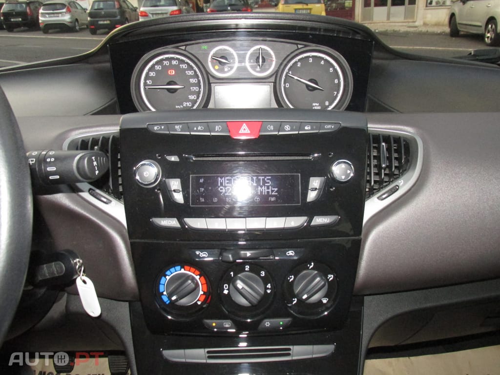 Lancia Ypsilon 1.2 S&S Platinum