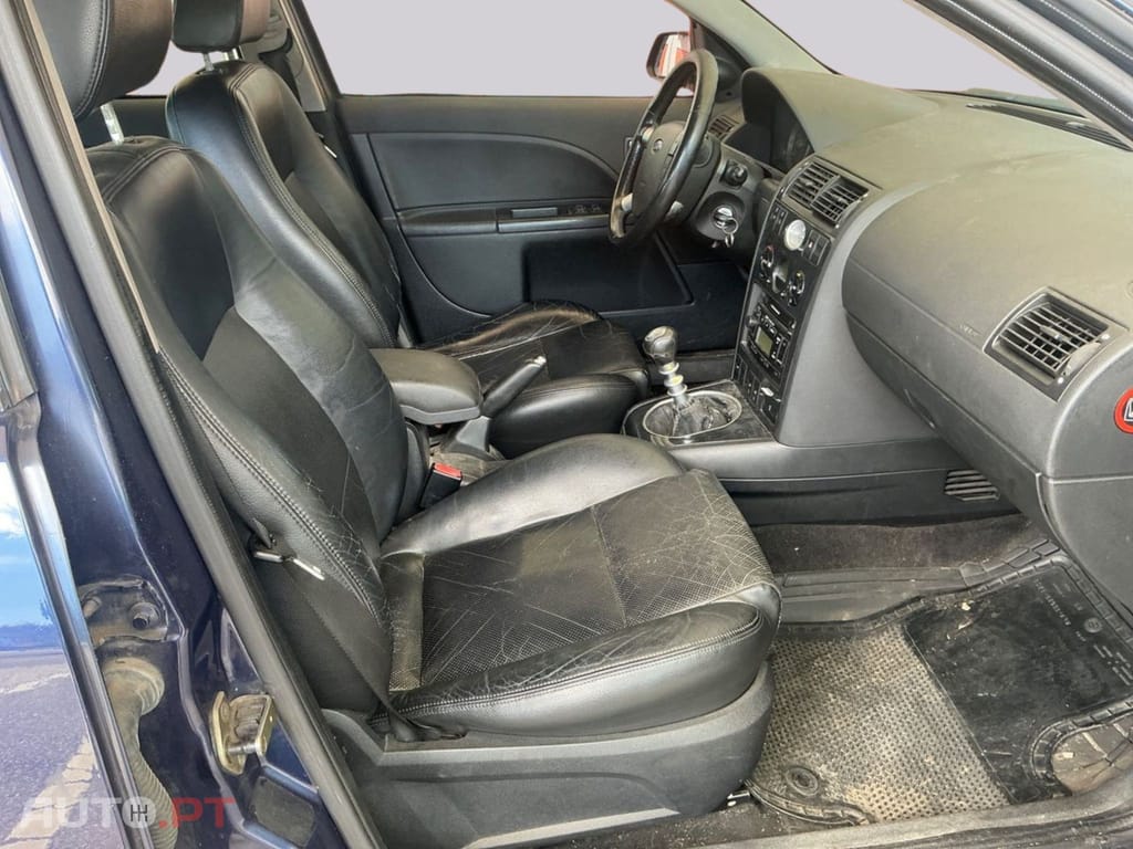 Ford Mondeo 2.0 DI TD Ghia