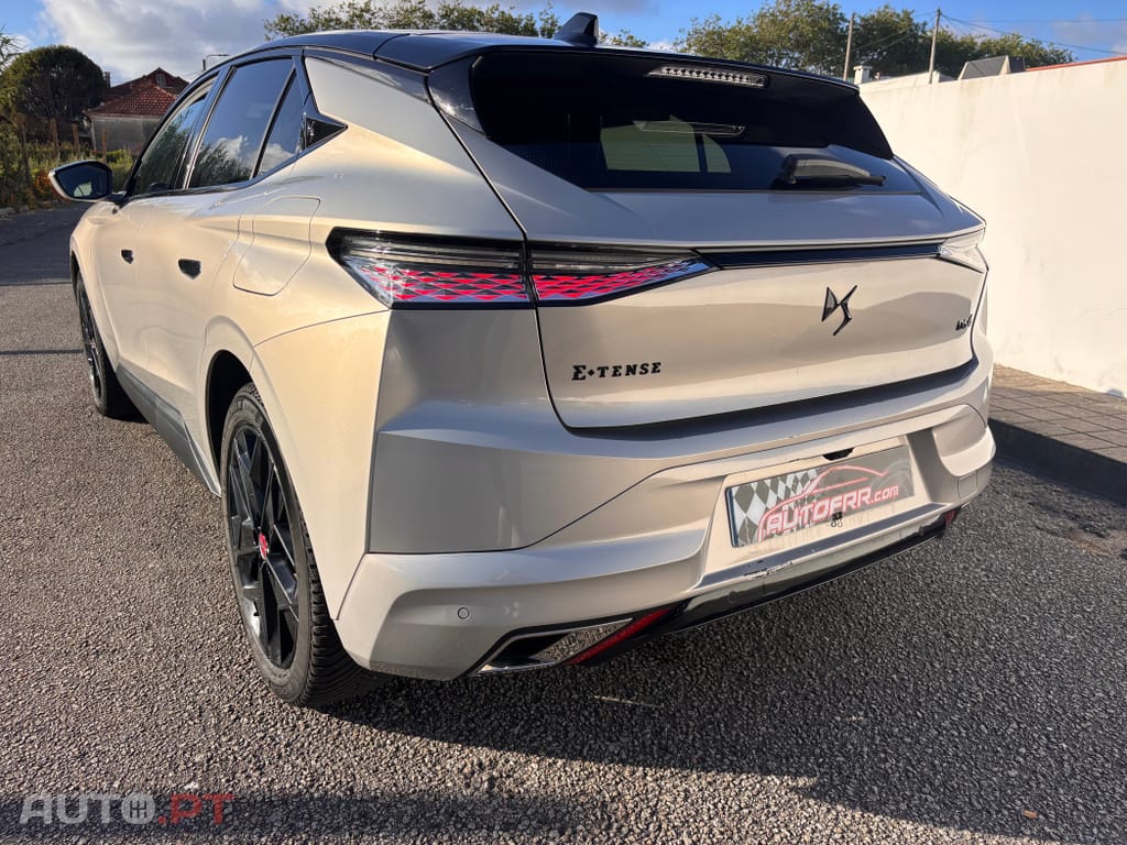 DS DS4 E-Tense Performance Line EAT8