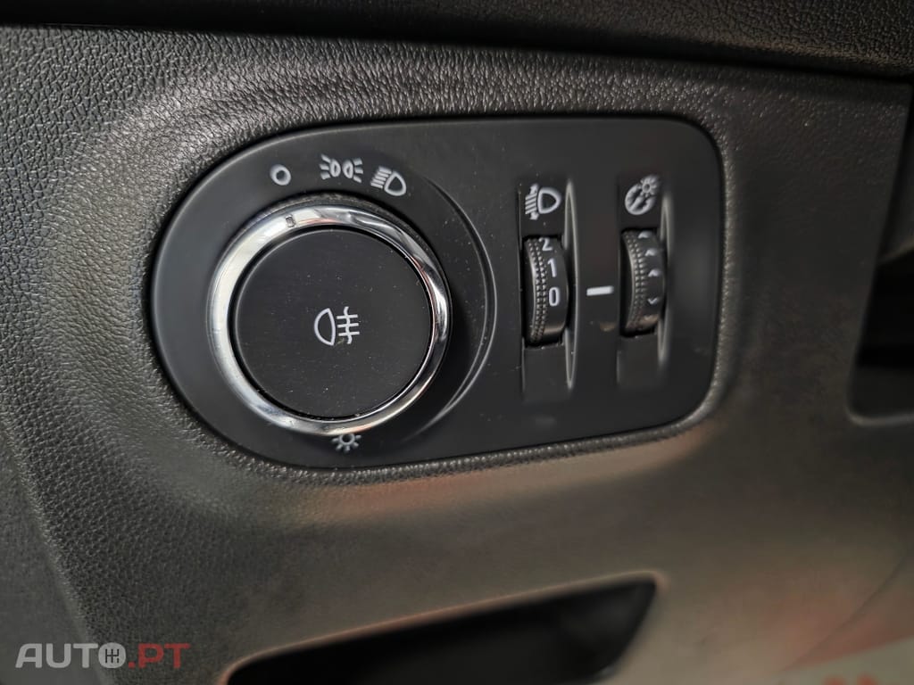 Opel Corsa 1.3 CDTI VAN IVA DEDUTÍVEL