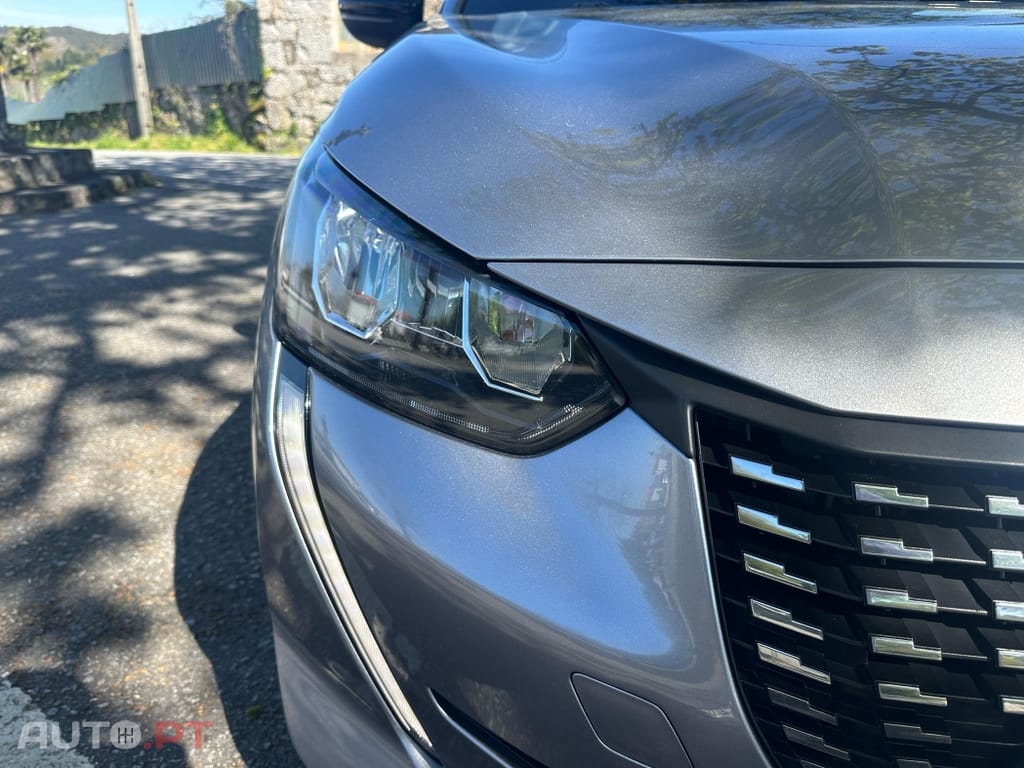 Peugeot 208 1.2 PureTech Allure Pack EAT8