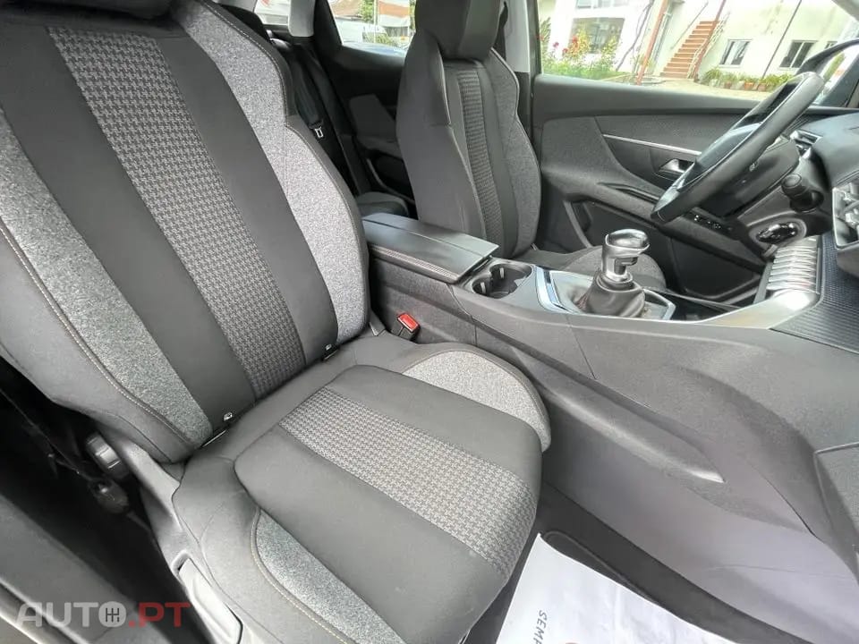 Peugeot 3008 1.5 BlueHDi Active Pack