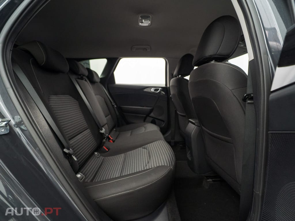 Kia Ceed SW 1.6 CRDi MHEV Dynamic