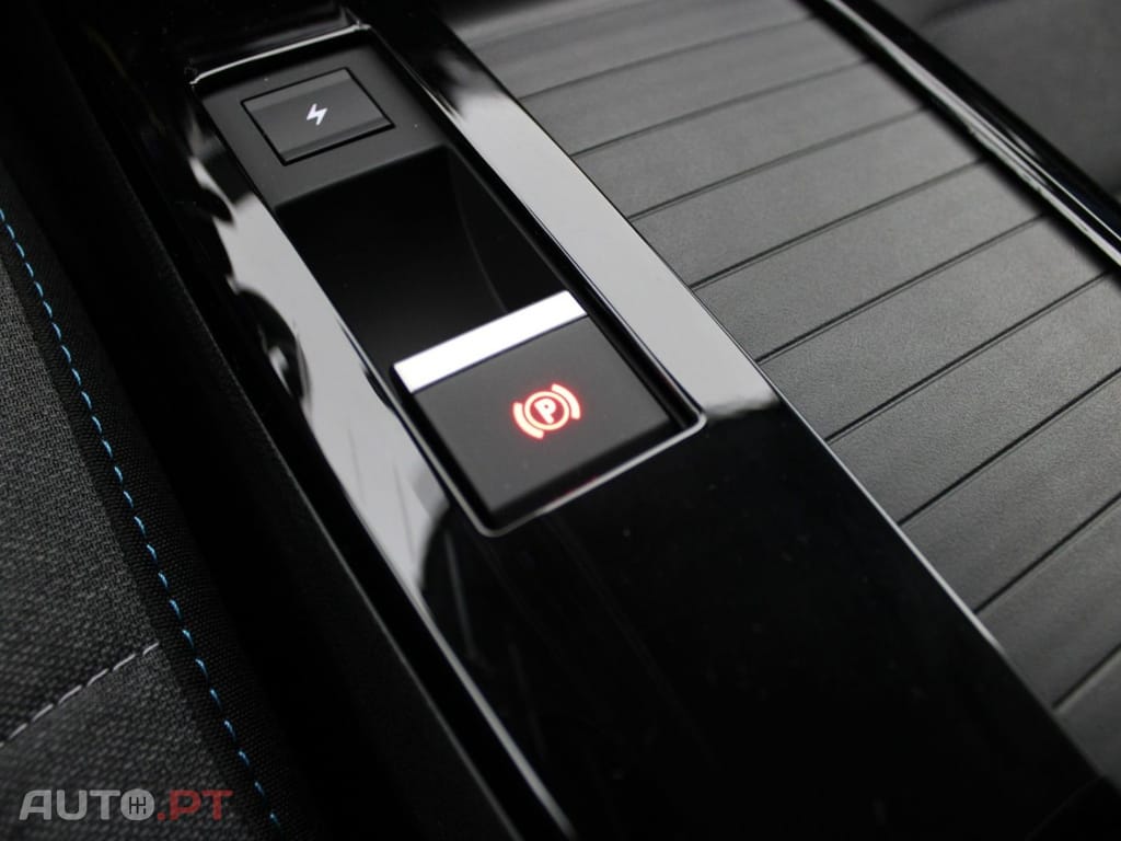 Citroen e-C4 X FEEL PACK I.V.A DEDUTÍVEL