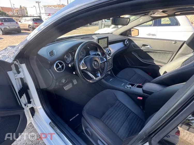 Mercedes-Benz CLA 220 (CDI) d 7G-DCT AMG Line