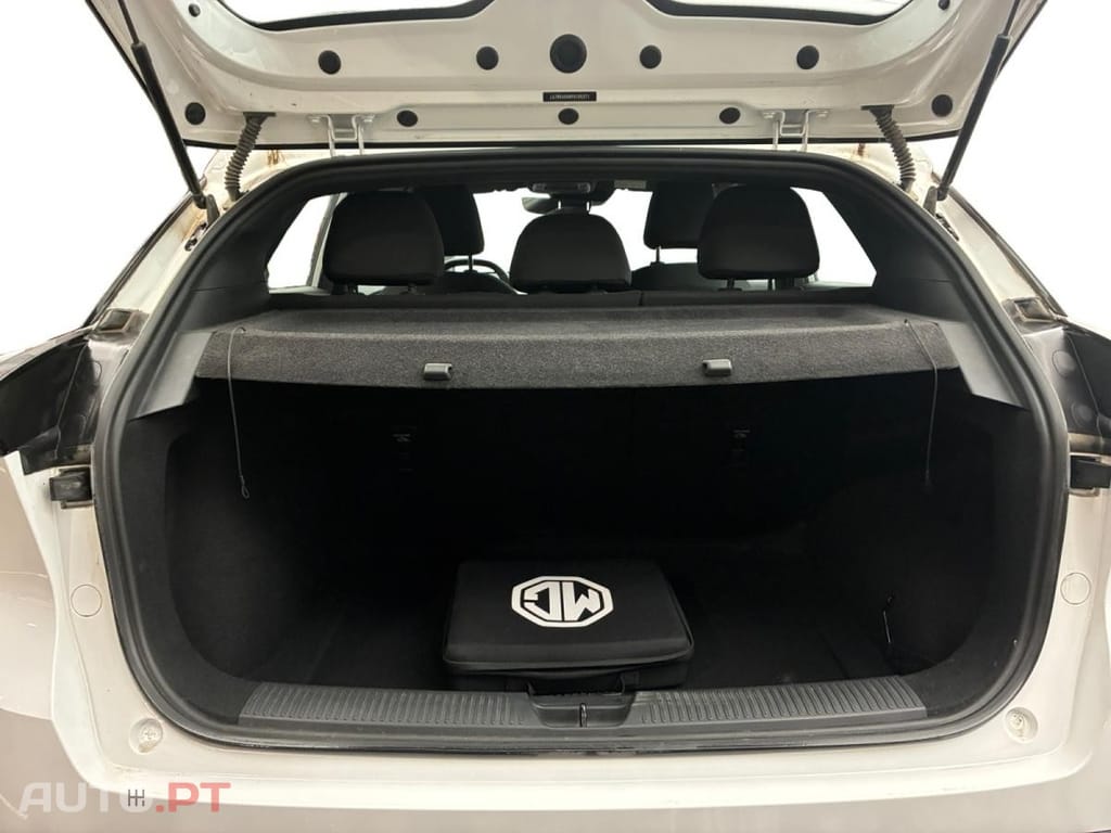 MG MG4 EV Standard 2WD