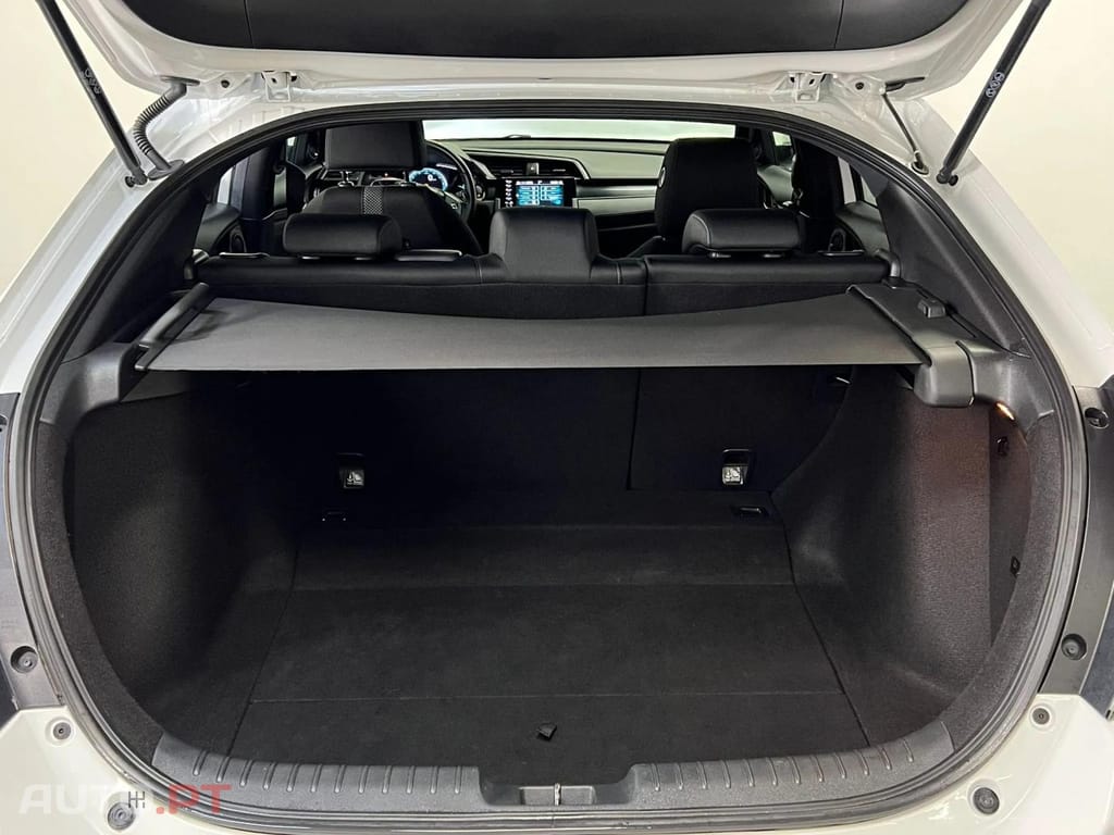 Honda Civic 1.0 i-VTEC TURBO CVT ELEGANCE NAVI