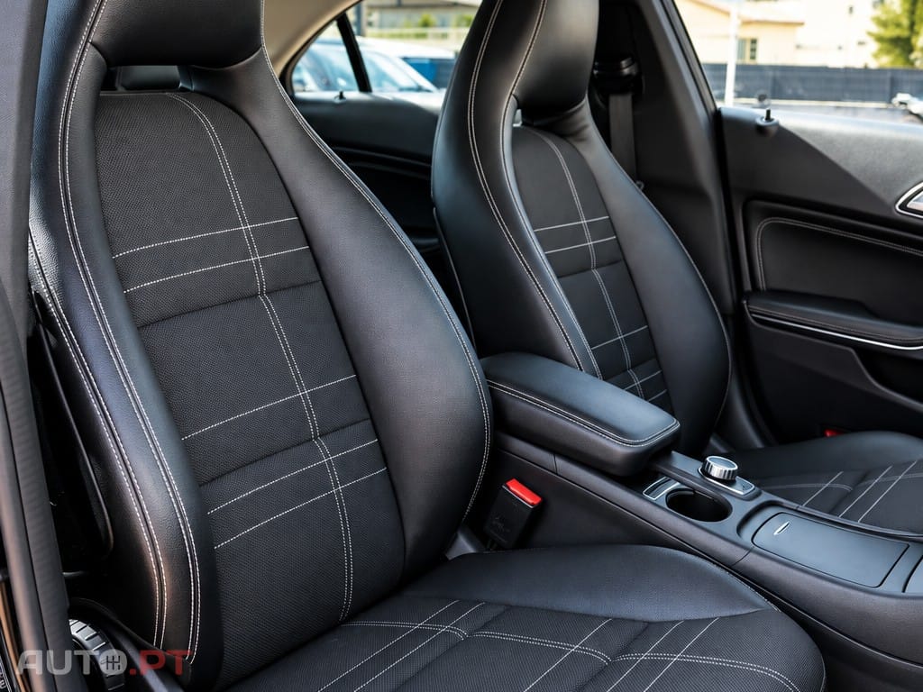 Mercedes-Benz CLA 220 CDi Urban Aut.111g