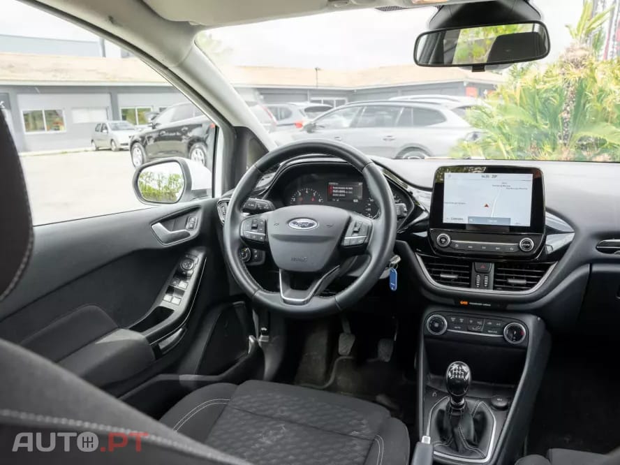 Ford Fiesta 1.0 EcoBoost MHEV Vignale