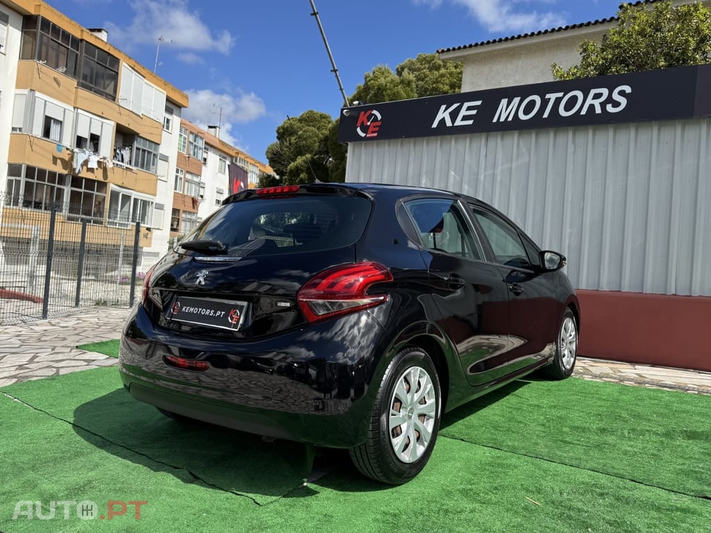 Peugeot 208 1.5 BlueHDi Active Business Pack