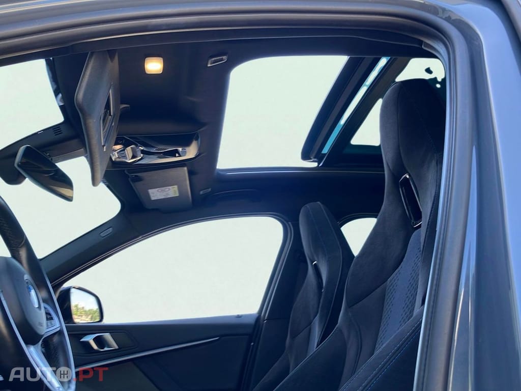 BMW 118 i Pack Desportivo M Auto