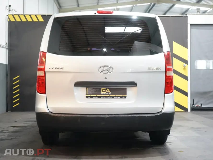 Hyundai H-1 2.5 CRDi Travel Comfort