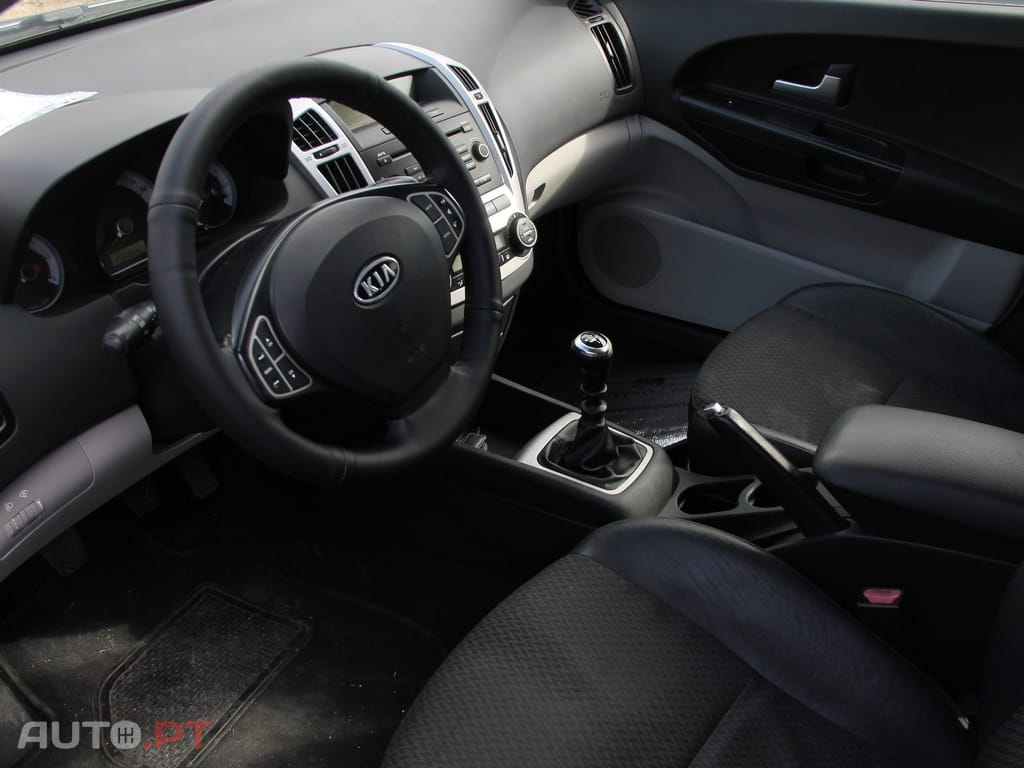 Kia Ceed SW 1.6 CRDi EX