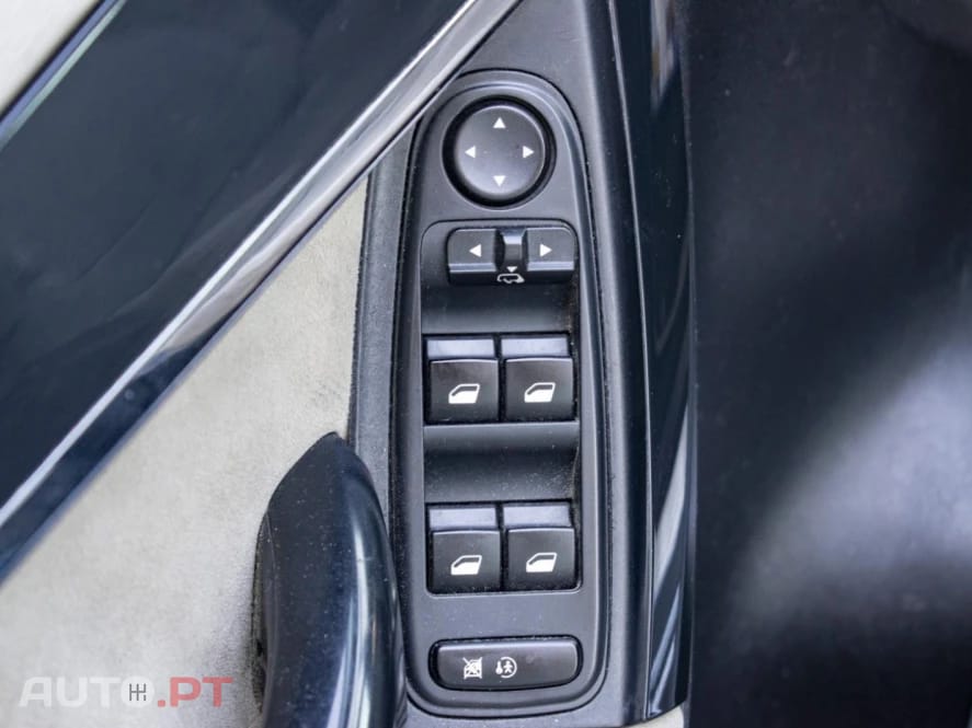 Citroen C4 Picasso Outro