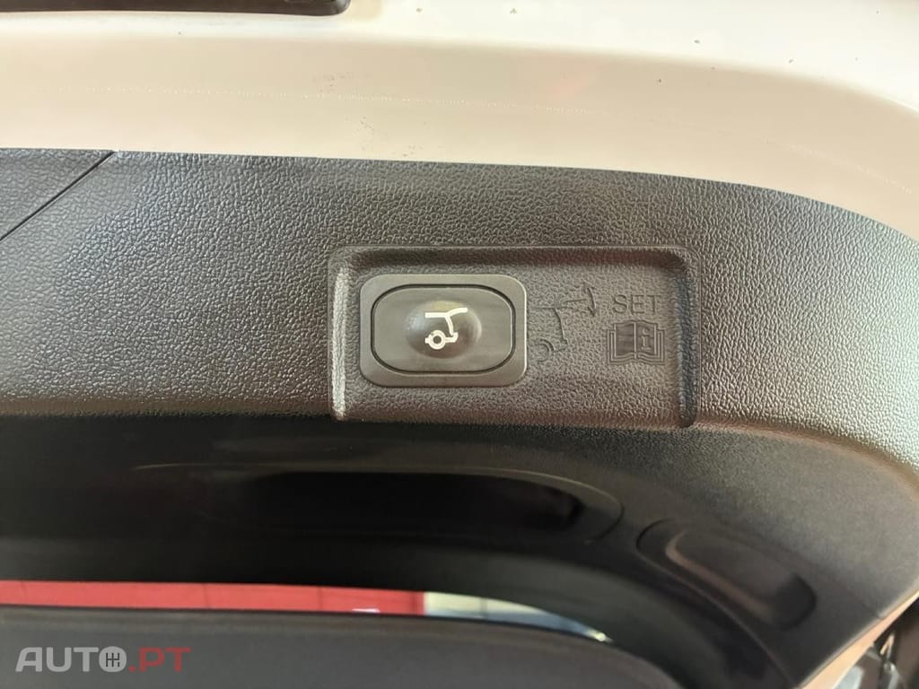 Ford Puma 1.0 Flexifuel mHEV ST-Line x