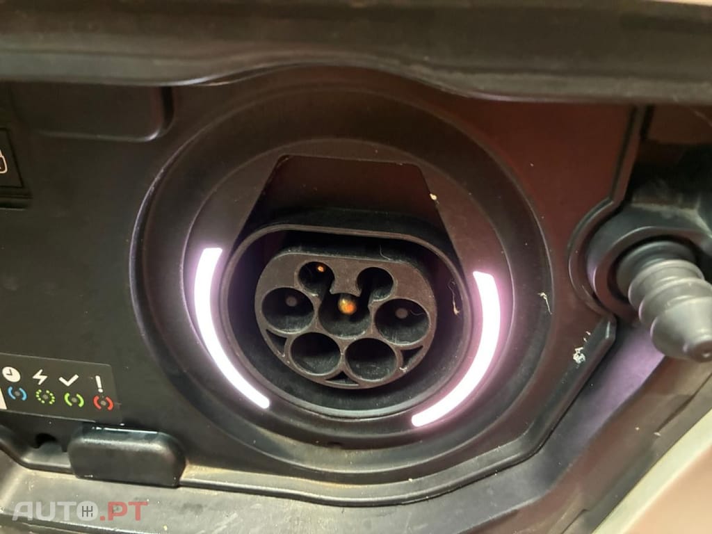 Peugeot 3008 1.6 Hybrid4 GT e-EAT8