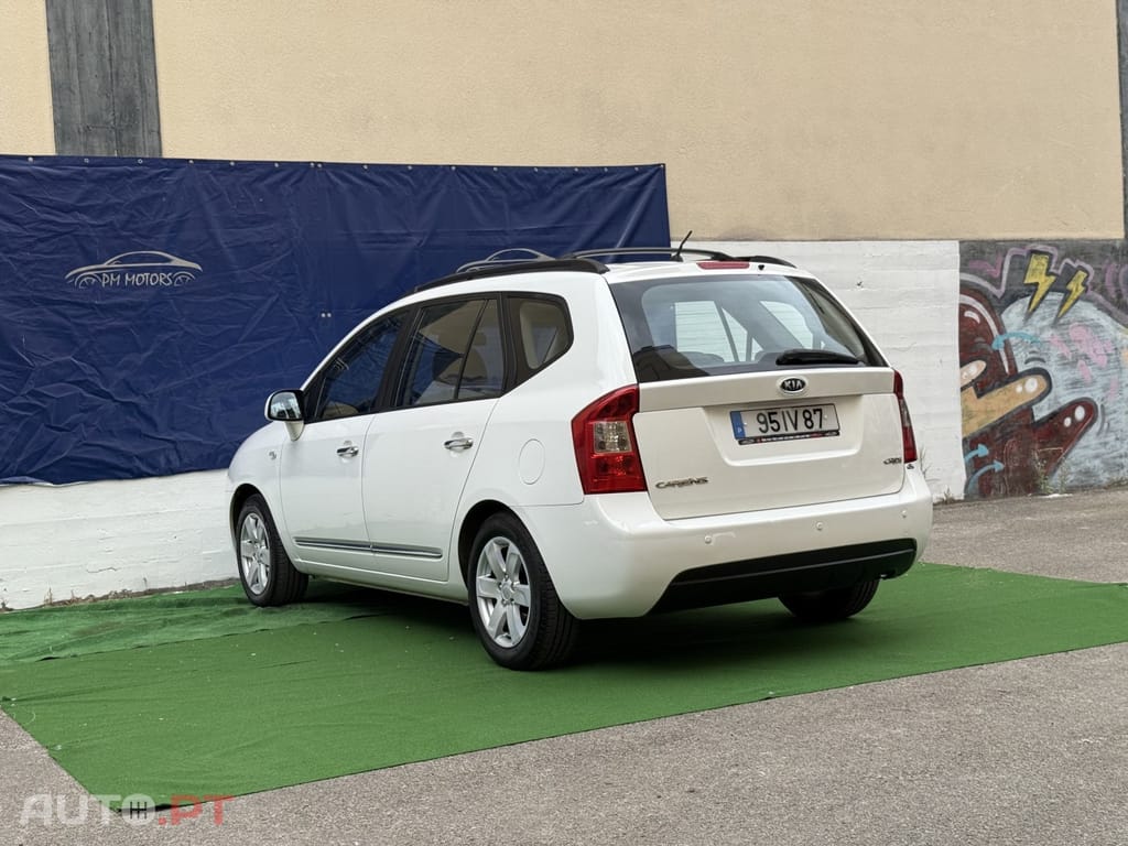 Kia Carens 2.0 CRDi LX