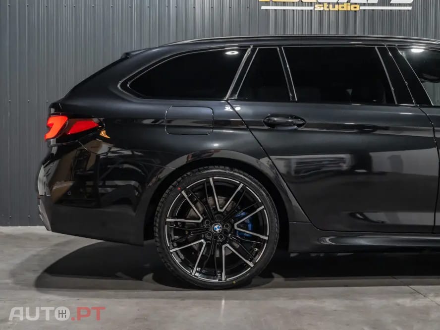 BMW 530 e Pack Desportivo M