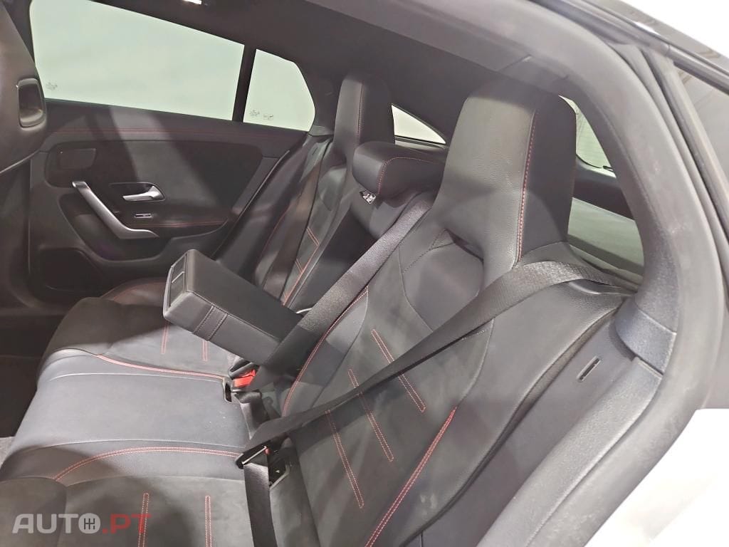 Mercedes-Benz CLA 180 d Shooting Brake AMG Line Aut.