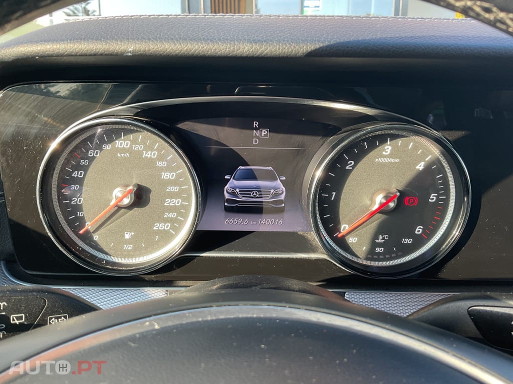 Mercedes-Benz E 220 BlueTEC Avantgarde Auto.