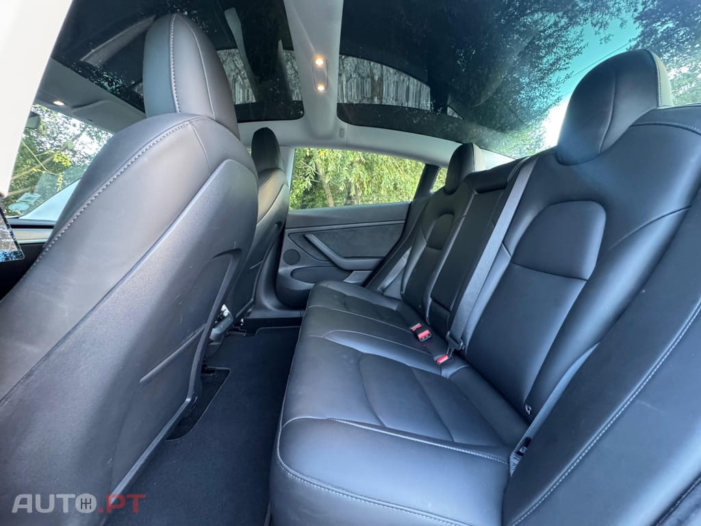 Tesla Model 3 Standard Range Plus RWD