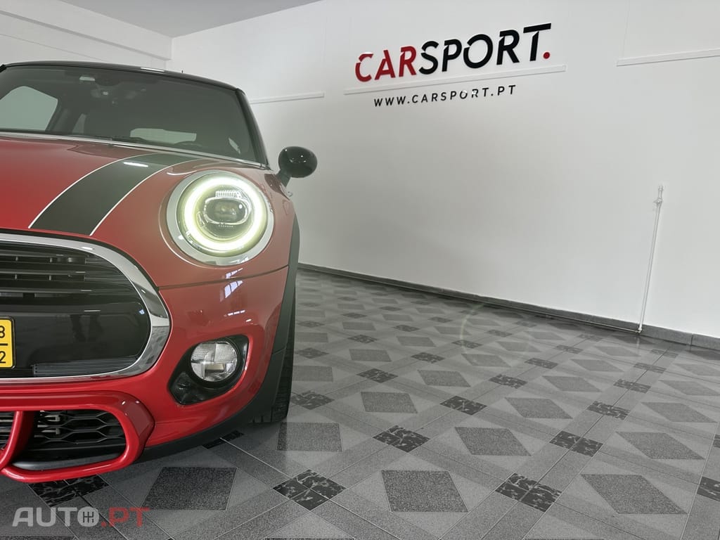 MINI Cooper Cooper D Auto